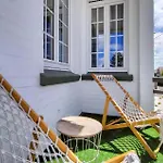 5 Bedroom Beautiful In 펜션 *