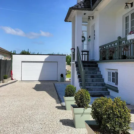 Vakantiehuis 5 Bedroom Beautiful In Westende-Bad