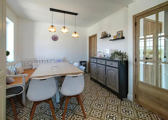 5 Bedroom Beautiful In Vakantiehuis Westende-Bad