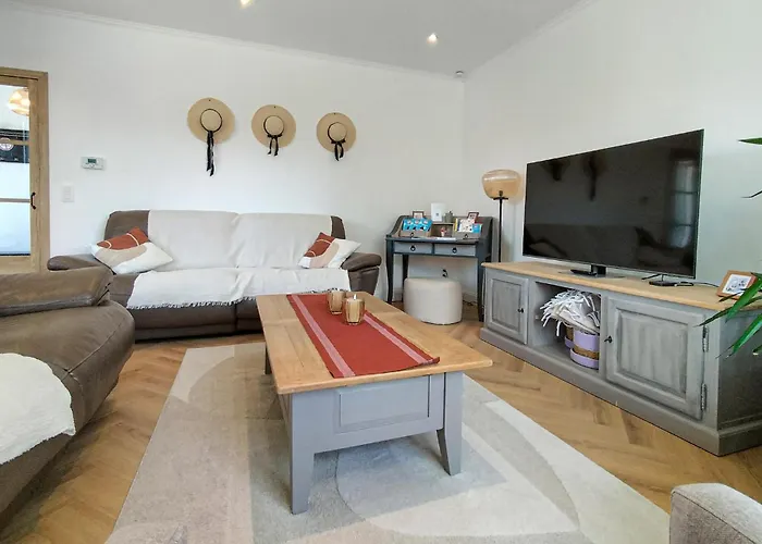 Holiday home 5 Bedroom Beautiful In Westende-Bad