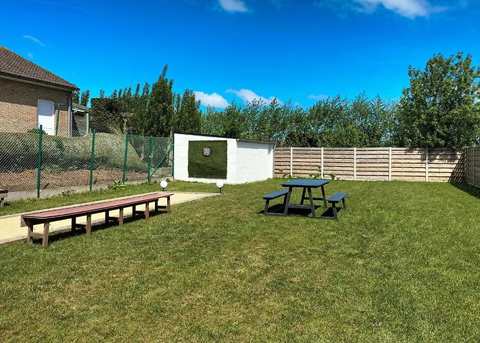 5 Bedroom Beautiful In *