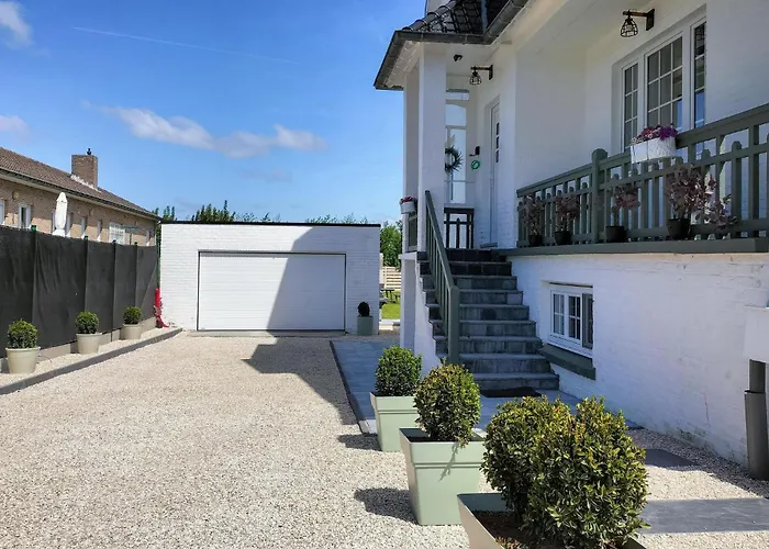 Vakantiehuis 5 Bedroom Beautiful In Westende-Bad